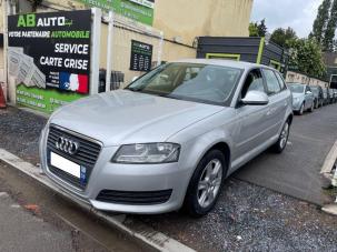 Audi A3 BVA SPORTBACK 1.6 TDI 105CH DPF