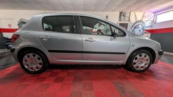 Peugeot 307 2.0 HDi 110ch XT Premium