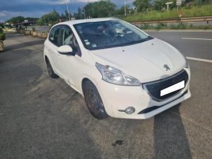 Peugeot 208 1.4 hdi 3800