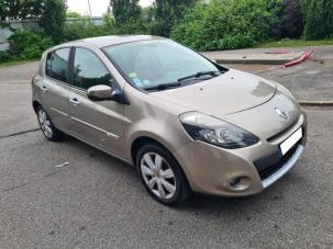 Renault Clio 1.5 dci  85 XV DE FRANCE 5 CVX